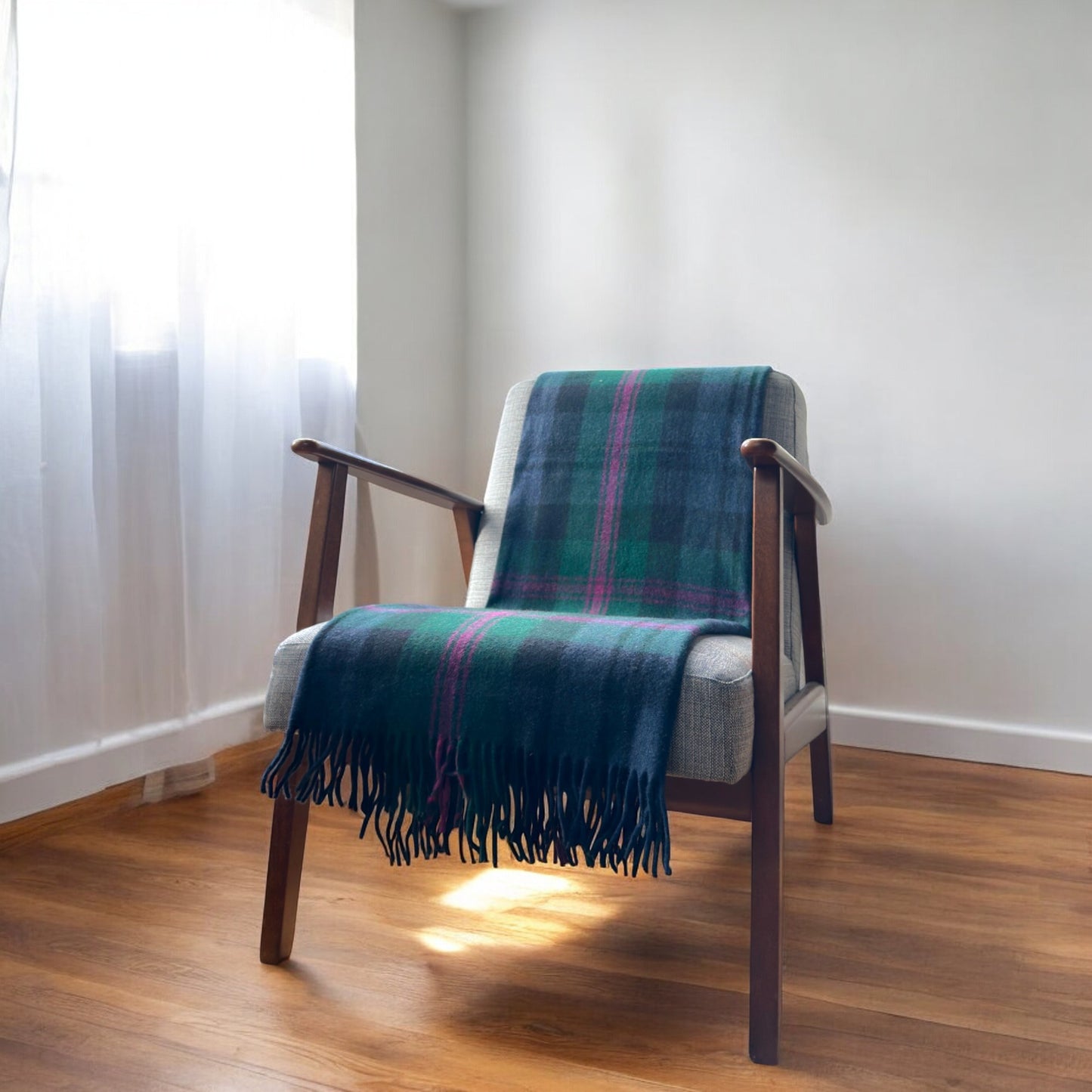 100% Recycled Wool Tartan Knee Blanket