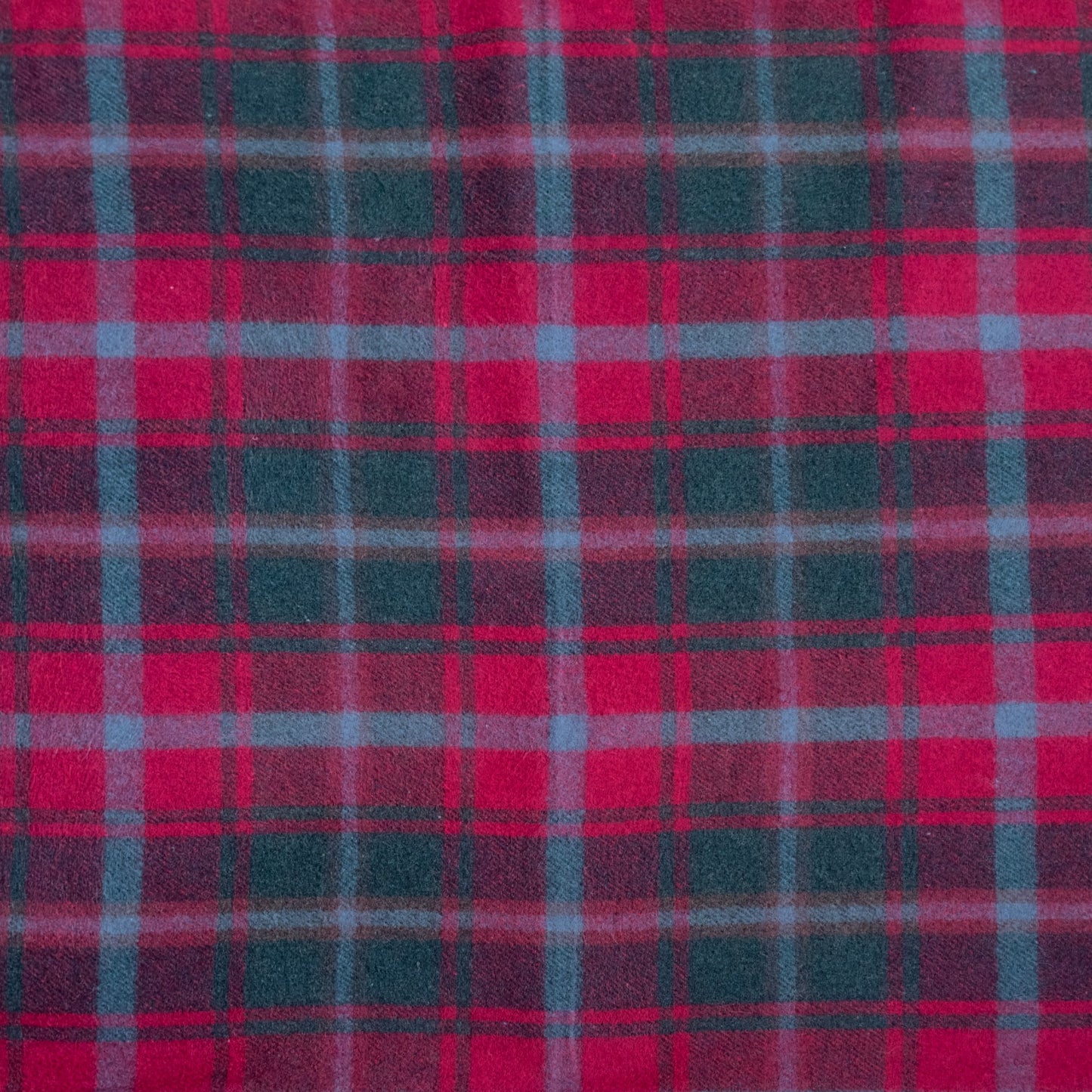 Maple - 100% Recycled Wool Tartan Knee Blanket
