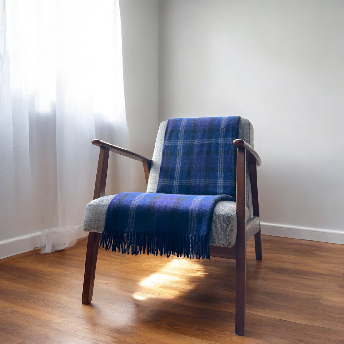 100% Recycled Wool Tartan Knee Blanket