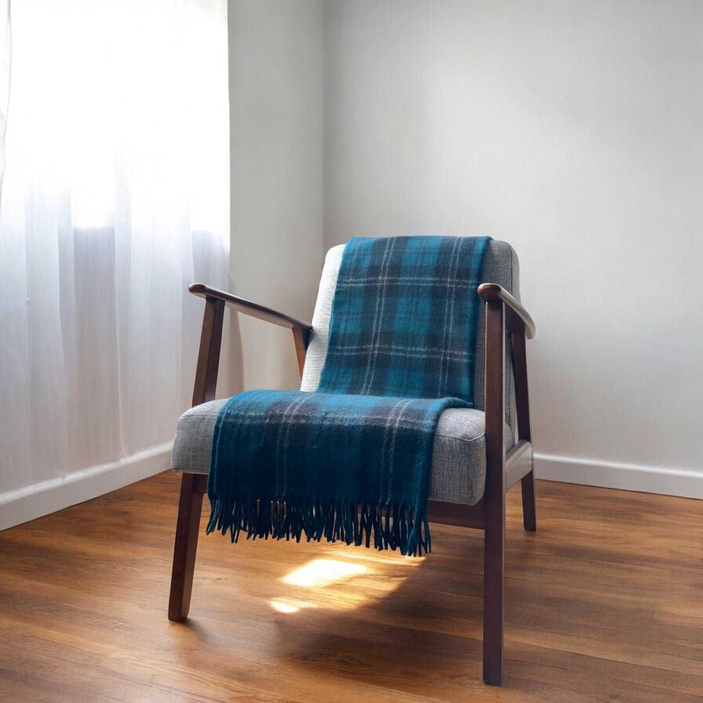100% Recycled Wool Tartan Knee Blanket